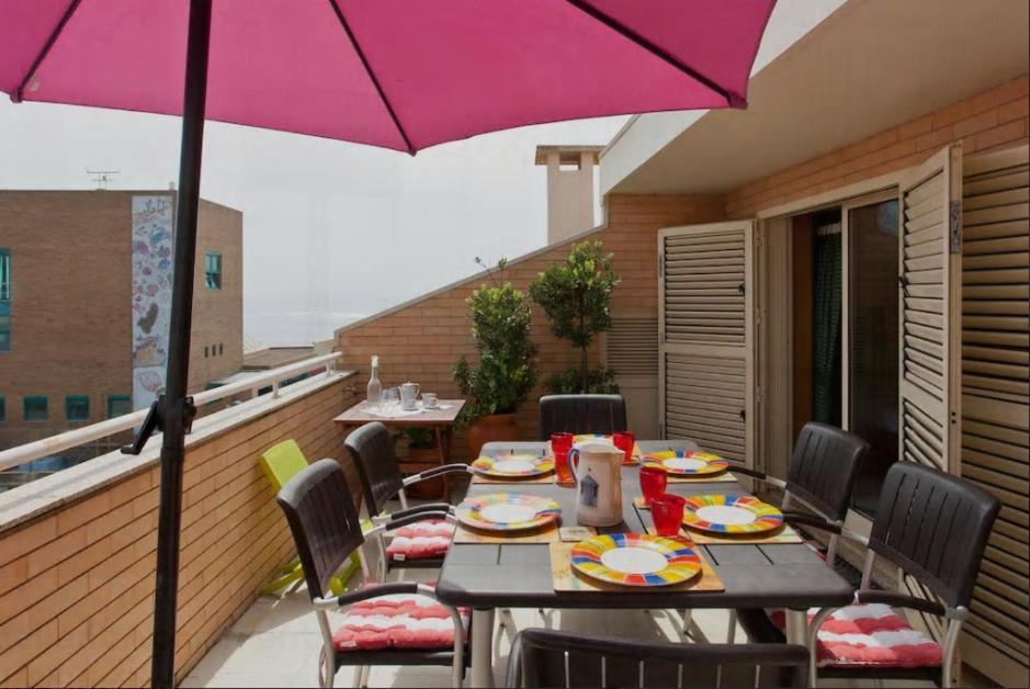 Aguda Beachfront Apartment Exteriör bild